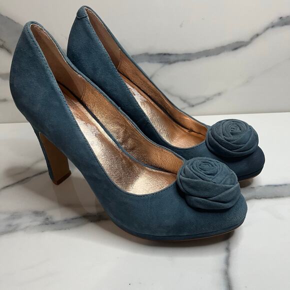 Anthropologie Miss Albright | Women's Blue Suede Rosette Melia Heels Sz 8 - Picture 1 of 7